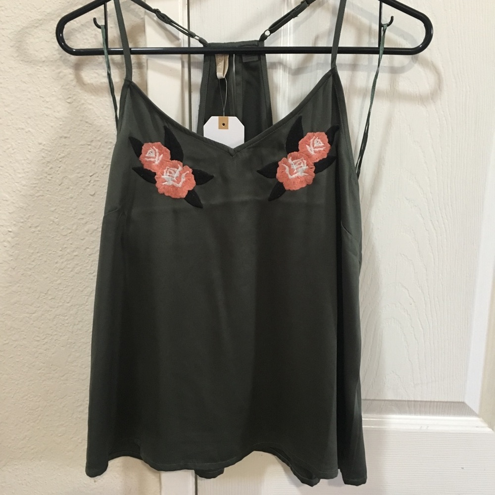 Roxy Strappy Top - size M - NWT
